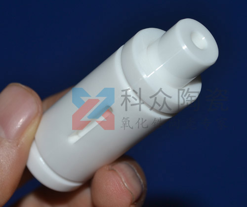 點(diǎn)膠機(jī)陶瓷對社會(huì)經(jīng)濟(jì)發(fā)展的利端